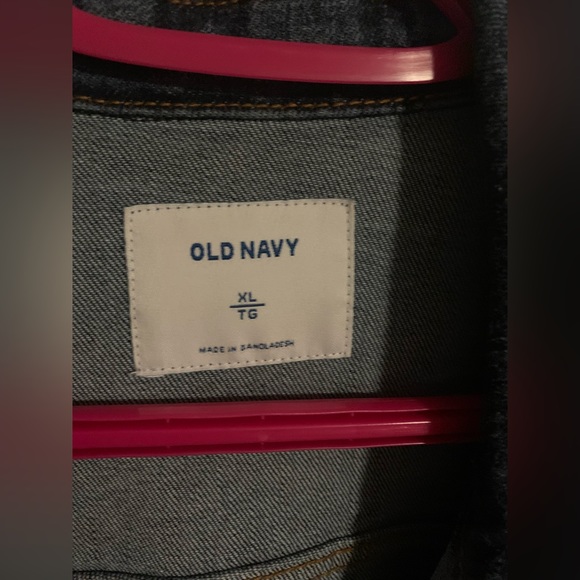 Old navy jean jacket - Picture 2 of 5